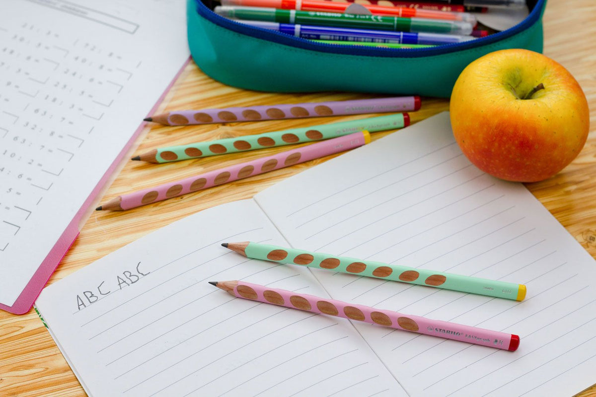 Matita Ergonomica triangolare - STABILO EASYgraph per Destrimani in Rosa Pastel - Gradazione HB (25545007)